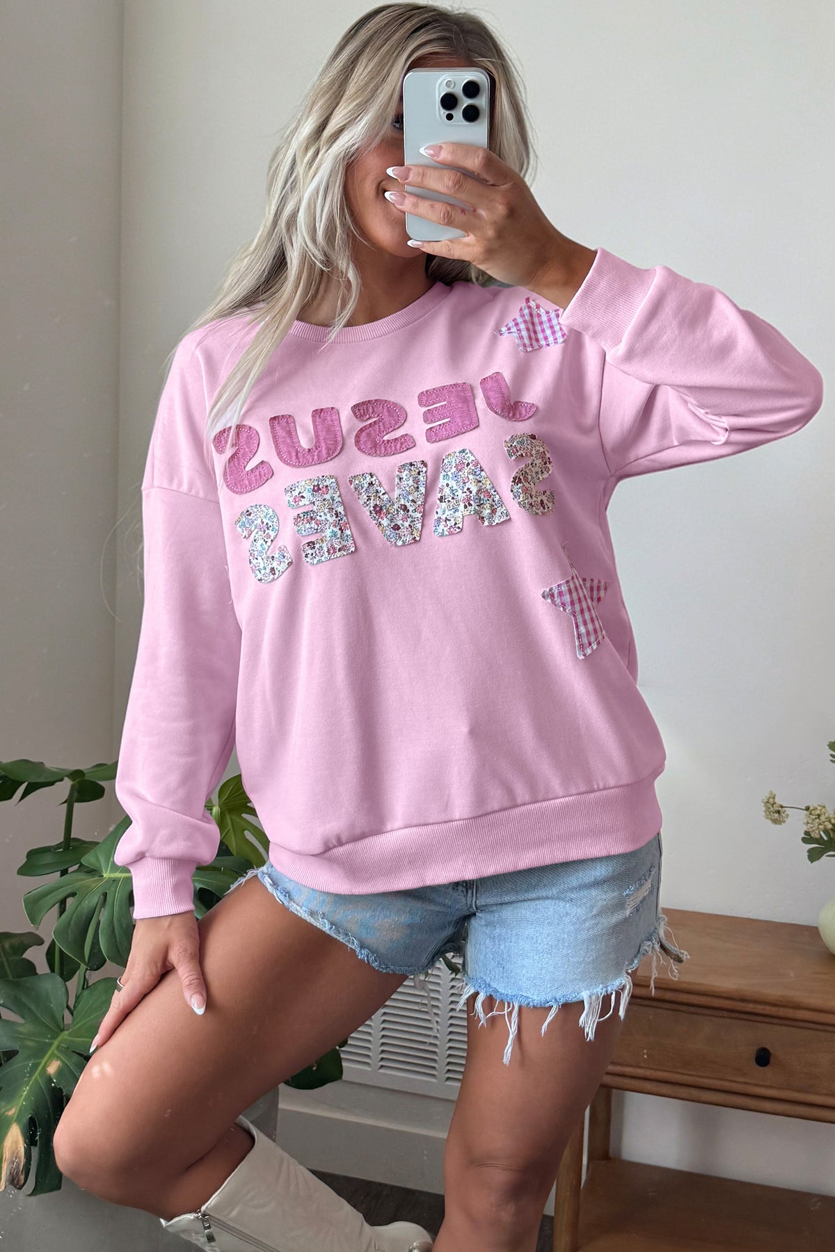 White Patchwork Stars Plaid Unique Floral Letters Baggy Sweatshirt