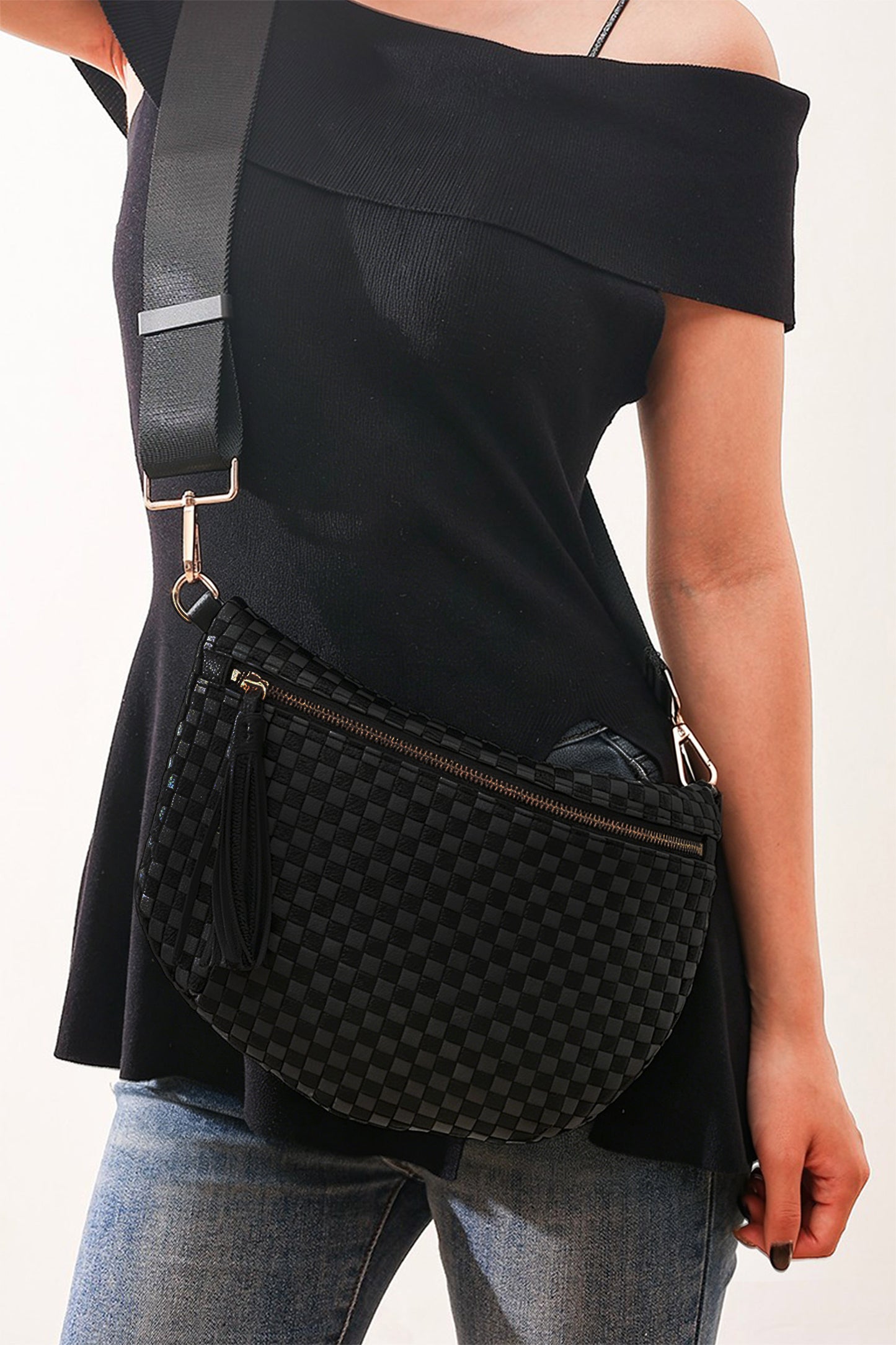 Color black Checkered Woven PU Leather Crossbody Bag Adjustable Strap Large Size