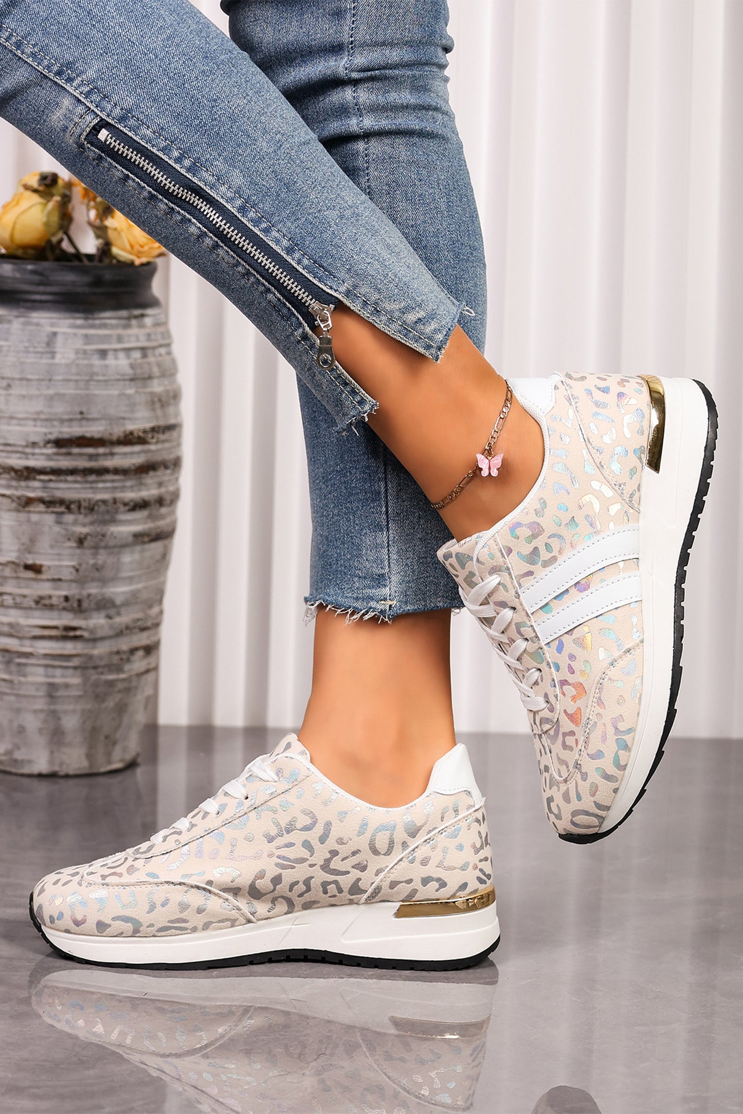 White Leopard Print Lace-Up Low-Top Sneakers with Rubber Sole