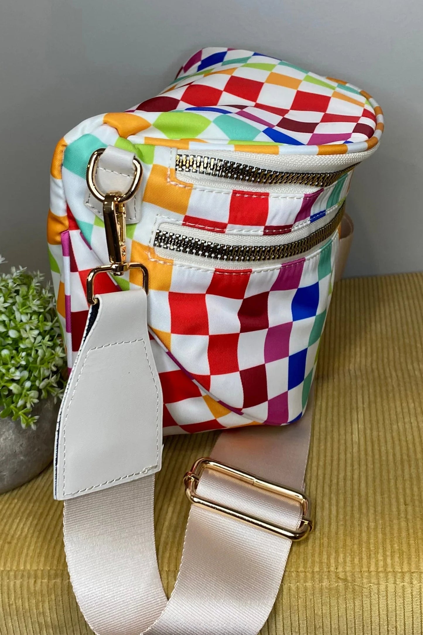 White Pretty Checkerboard Canvas Double Zip Crossbody Bag
