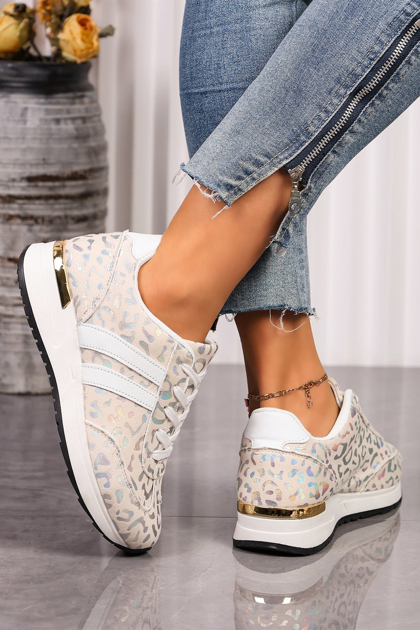 White Leopard Print Lace-Up Low-Top Sneakers with Rubber Sole
