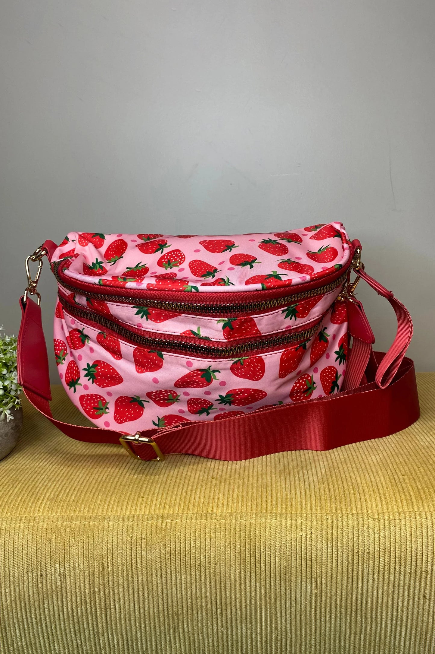 White Pretty Checkerboard Canvas Double Zip Crossbody Bag