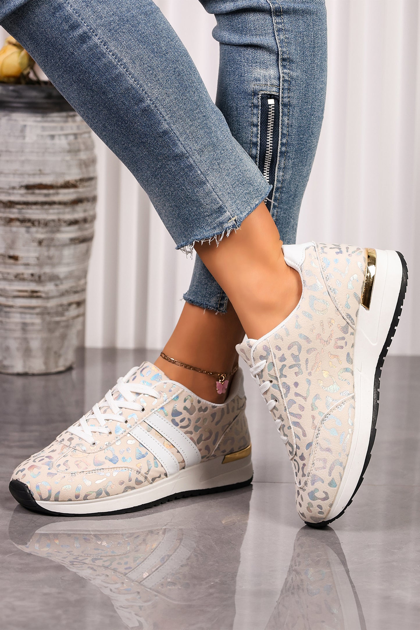 White Leopard Print Lace-Up Low-Top Sneakers with Rubber Sole
