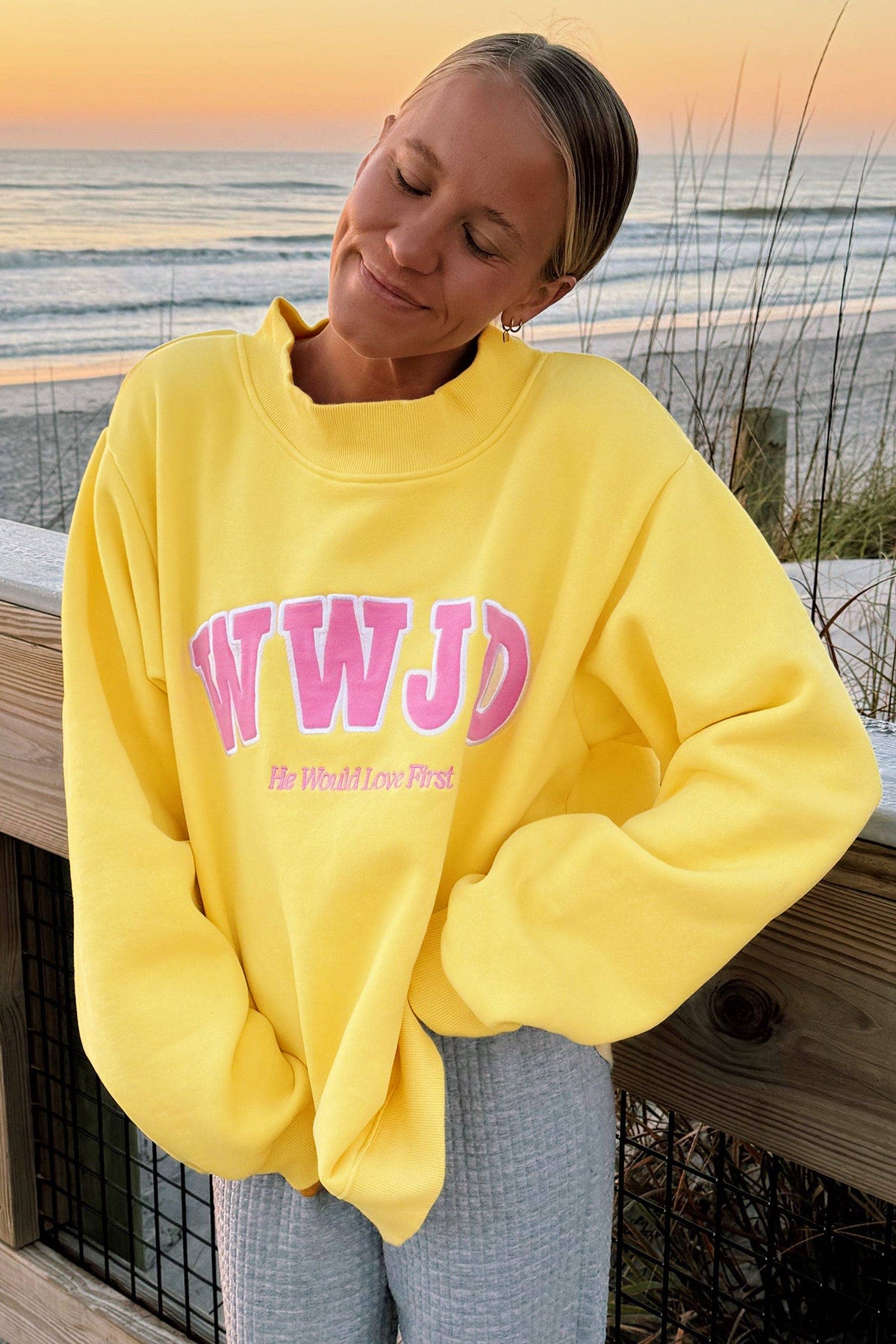 Yellow WWJD Embroidered Trim Slogan Graphic Mock Pullover Sweatshirt